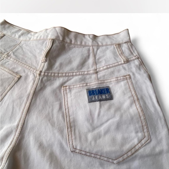 |Breaker Jeans| High-waisted White Vintage Shorts Size 28 Waist Tummy Control! - Picture 2 of 7